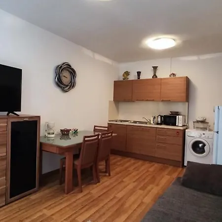 Katka, Apartment Obzor